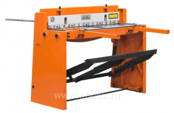Гильотина механическая ножная Stalex Q01-1.5х1320
